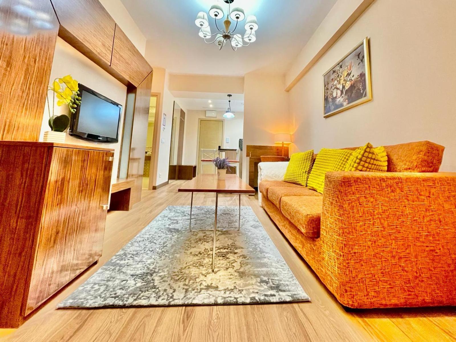 Royal Studio Apartment With A Perfect View - Yamaluxe 布加勒斯特 外观 照片